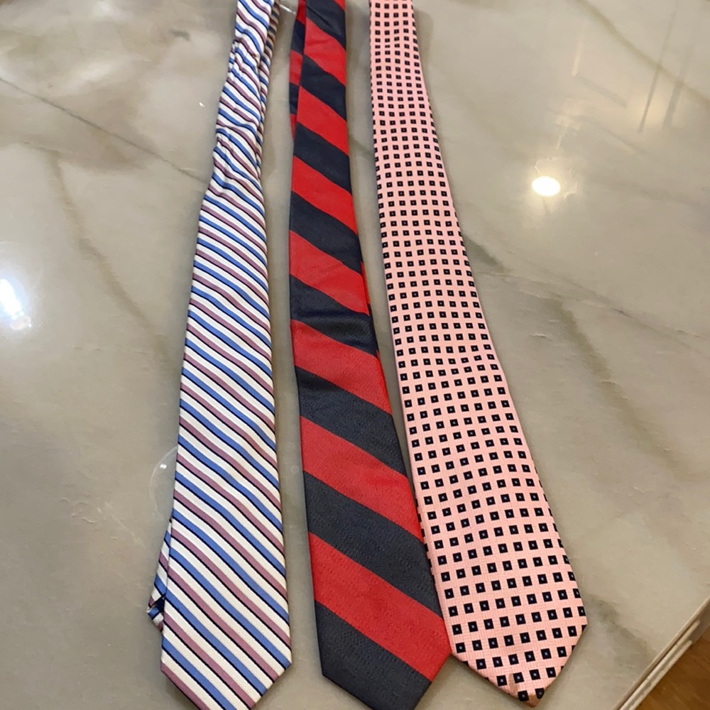 3 kids ties. 2 New with Tag Lord and Taylor youth kids ties